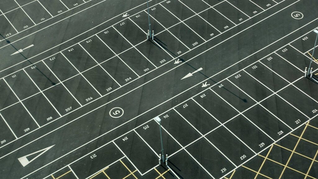 Zdjęcie dotyczące miejsce parkingowe