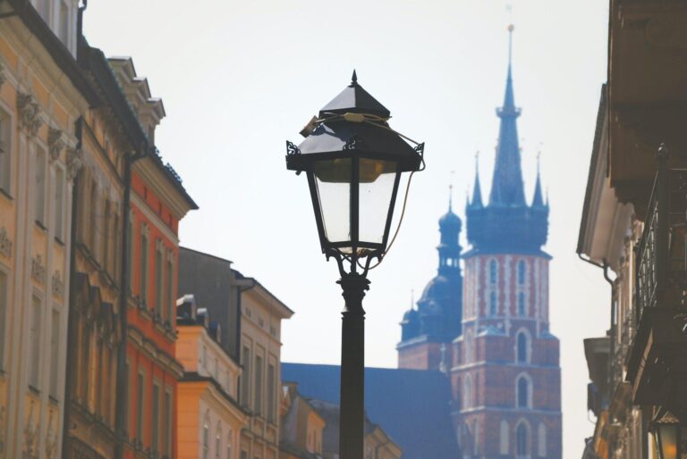 Zdjęcie dotyczące gdzie kupić mieszkanie w Krakowie